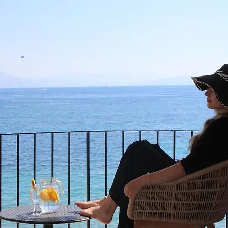 Dassia Beach Hotel فندق