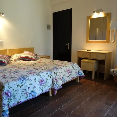 Dassia Beach Hotel فندق ذيسْخا