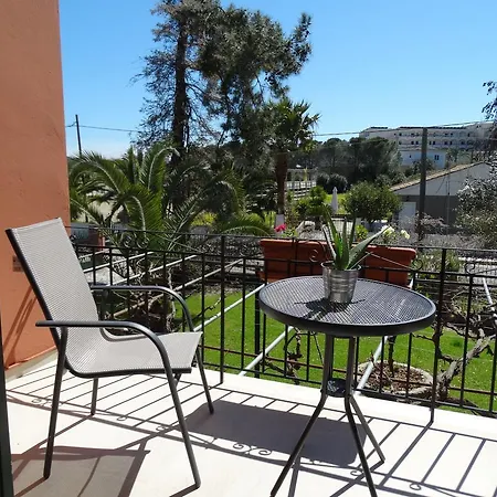Dassia Beach Hotel فندق ذيسْخا
