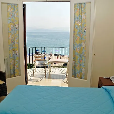 Dassia Beach Hotel 2*