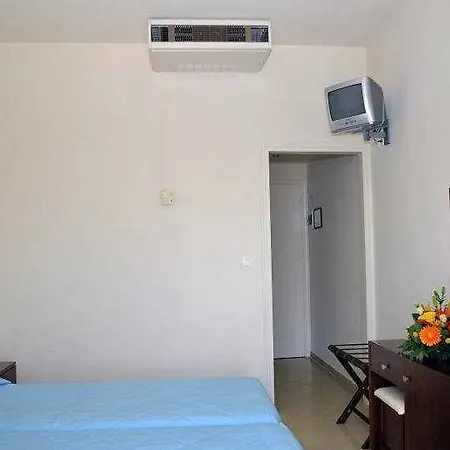 Dassia Beach Hotel