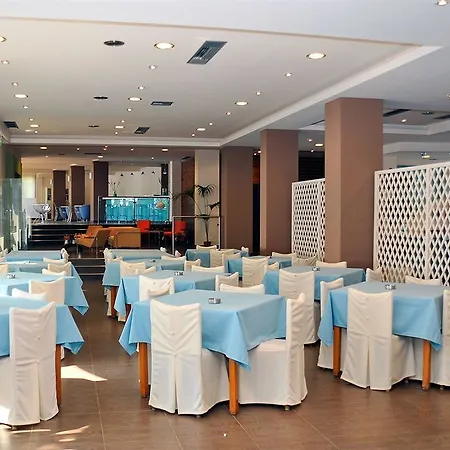 Dassia Beach Hotel ذيسْخا