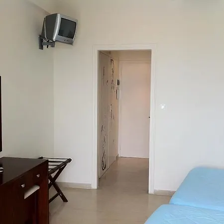 فندق Dassia Beach Hotel 2*