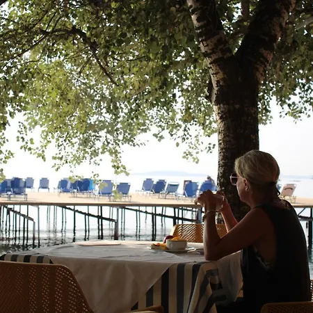 Dassia Beach Hotel